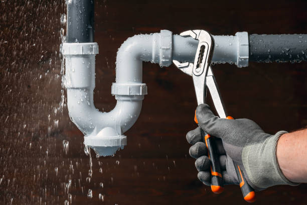 Professional Drain Cleaning technician working in Middletown, IN